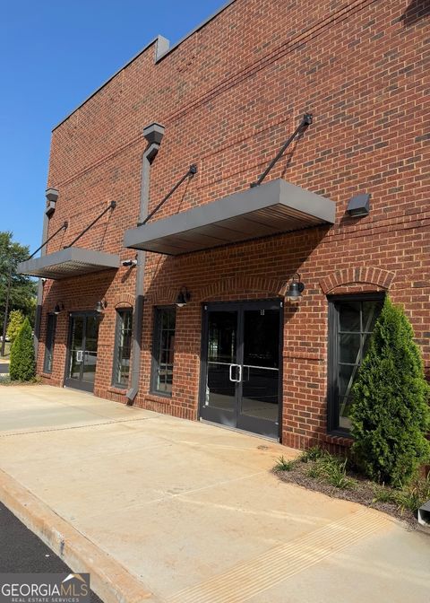 122 Rockhouse RD B Senoia GA 30276