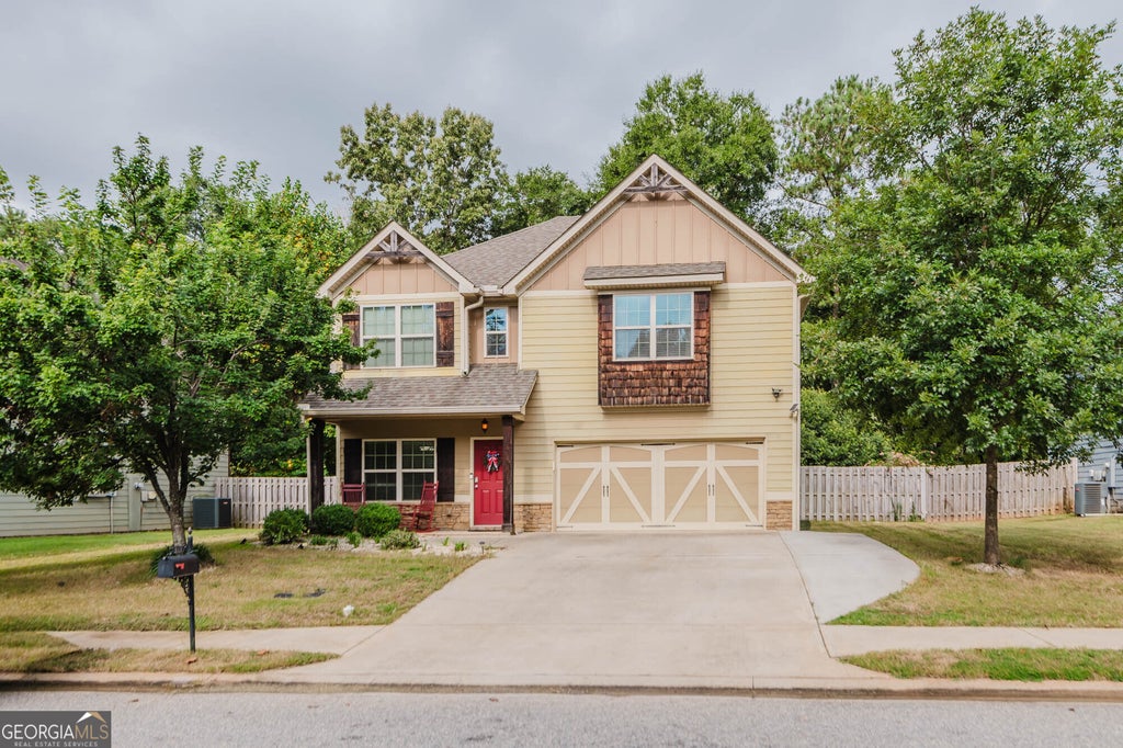 Photo of 211 Wild Azalea Drive, Perry, GA 31069 (MLS # 10836438)