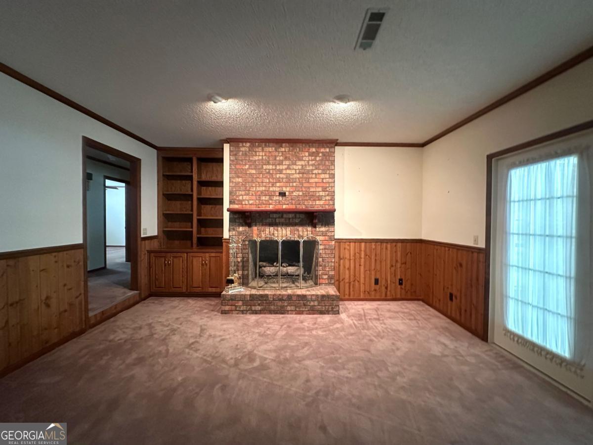 701 Gloria ST
