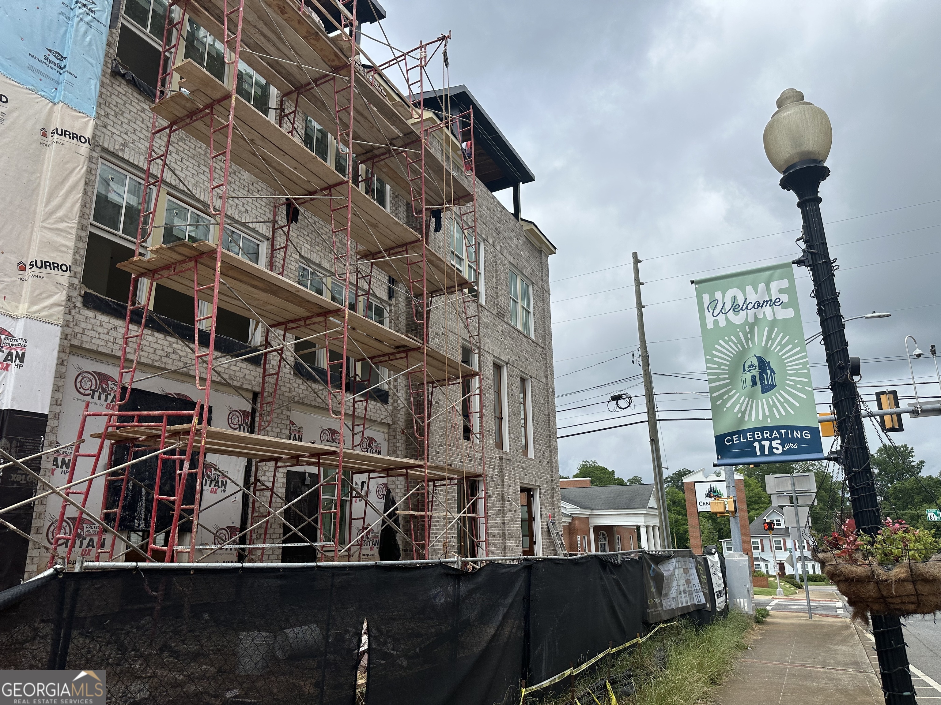 178 W Main ST 104