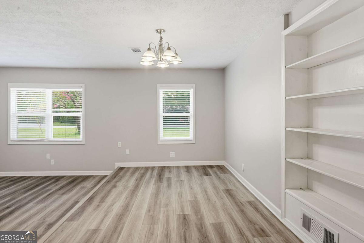 620 Smithstone RD SE