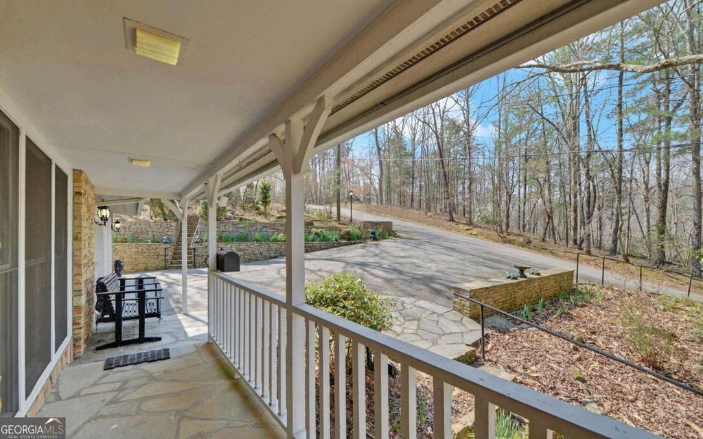 Photo of 290 Waterfall Drive, Cleveland, GA 30528 (MLS # 10720325)