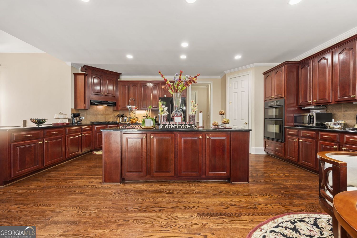 Atlanta, Georgia 30331, United States, 5 Bedrooms Bedrooms, ,4 BathroomsBathrooms,Residential,Pending,209915