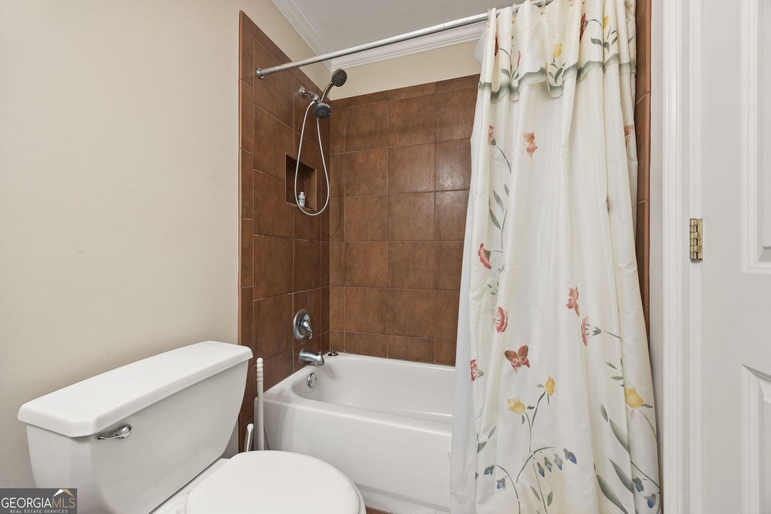 Atlanta, Georgia 30331, United States, 5 Bedrooms Bedrooms, ,4 BathroomsBathrooms,Residential,Pending,209915