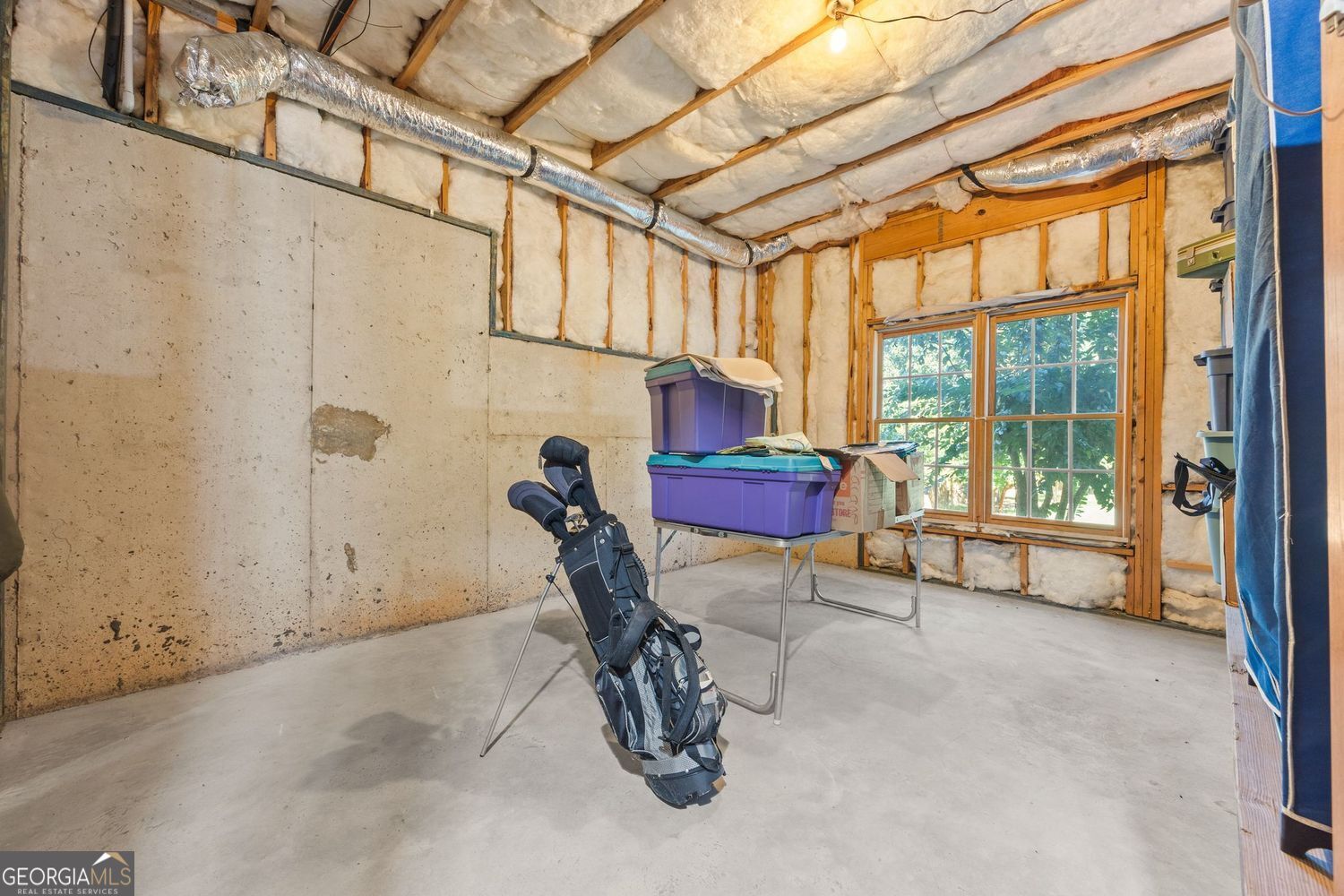 Atlanta, Georgia 30331, United States, 5 Bedrooms Bedrooms, ,4 BathroomsBathrooms,Residential,Pending,209915