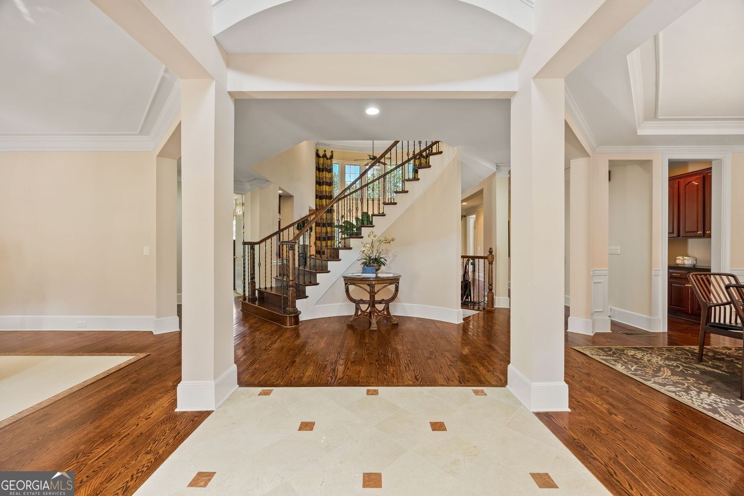 Atlanta, Georgia 30331, United States, 5 Bedrooms Bedrooms, ,4 BathroomsBathrooms,Residential,Pending,209915