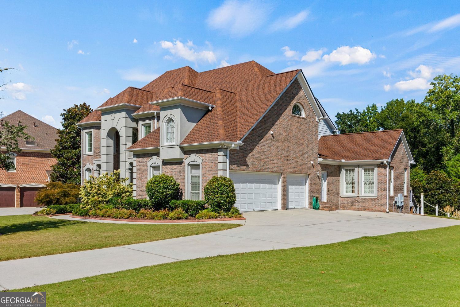 Atlanta, Georgia 30331, United States, 5 Bedrooms Bedrooms, ,4 BathroomsBathrooms,Residential,Pending,209915