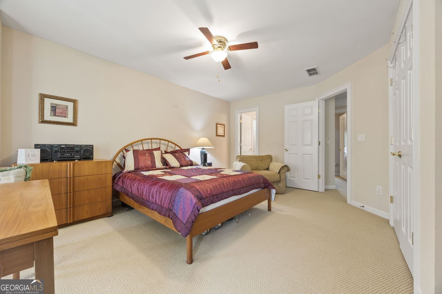 Atlanta, Georgia 30331, United States, 5 Bedrooms Bedrooms, ,4 BathroomsBathrooms,Residential,Pending,209915