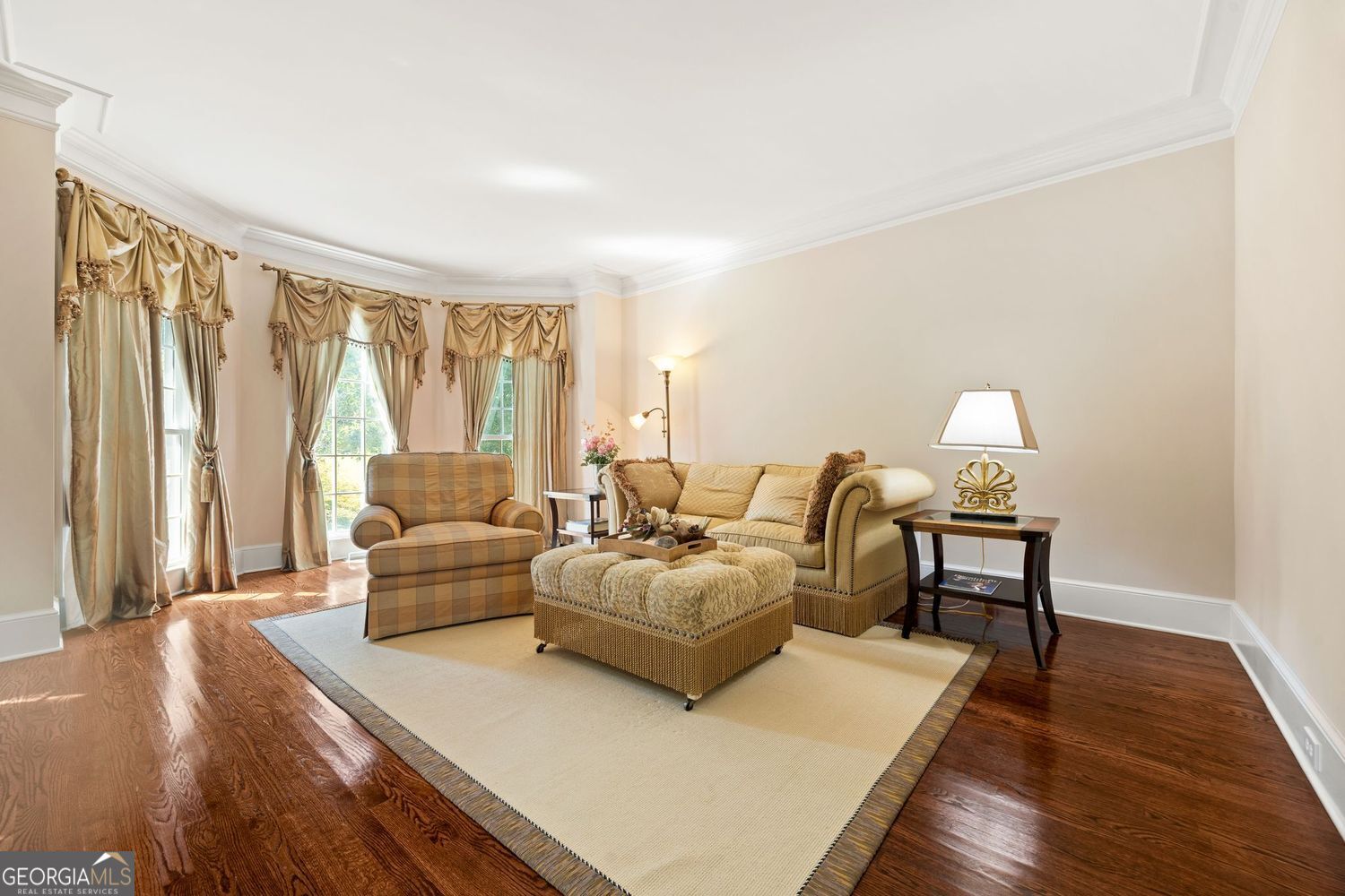 Atlanta, Georgia 30331, United States, 5 Bedrooms Bedrooms, ,4 BathroomsBathrooms,Residential,Pending,209915