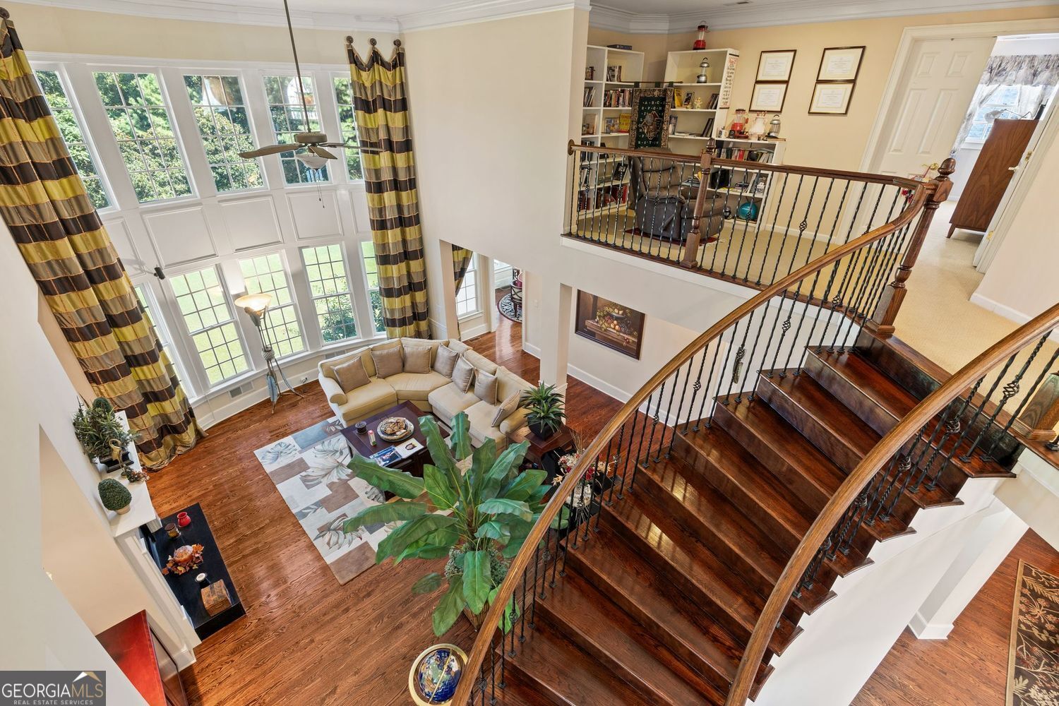 Atlanta, Georgia 30331, United States, 5 Bedrooms Bedrooms, ,4 BathroomsBathrooms,Residential,Pending,209915