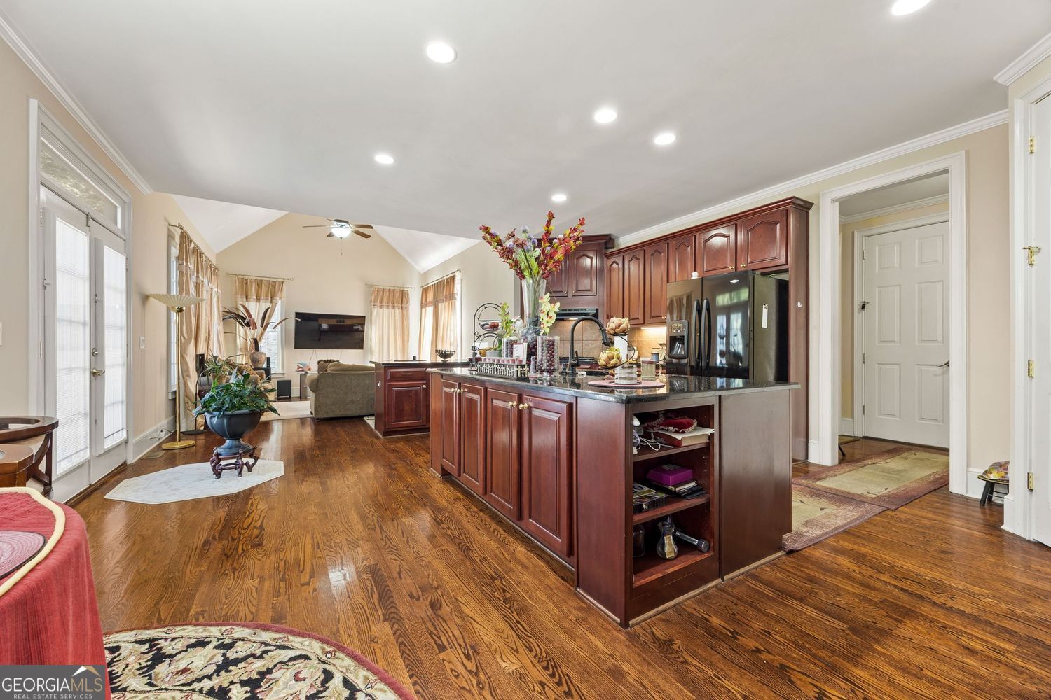 Atlanta, Georgia 30331, United States, 5 Bedrooms Bedrooms, ,4 BathroomsBathrooms,Residential,Pending,209915