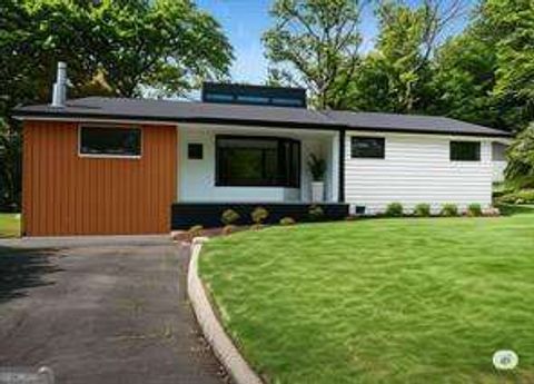 2633 Yale TER Decatur GA 30032