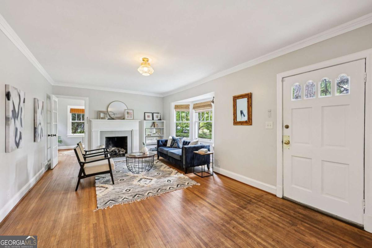 16 Kensington RD