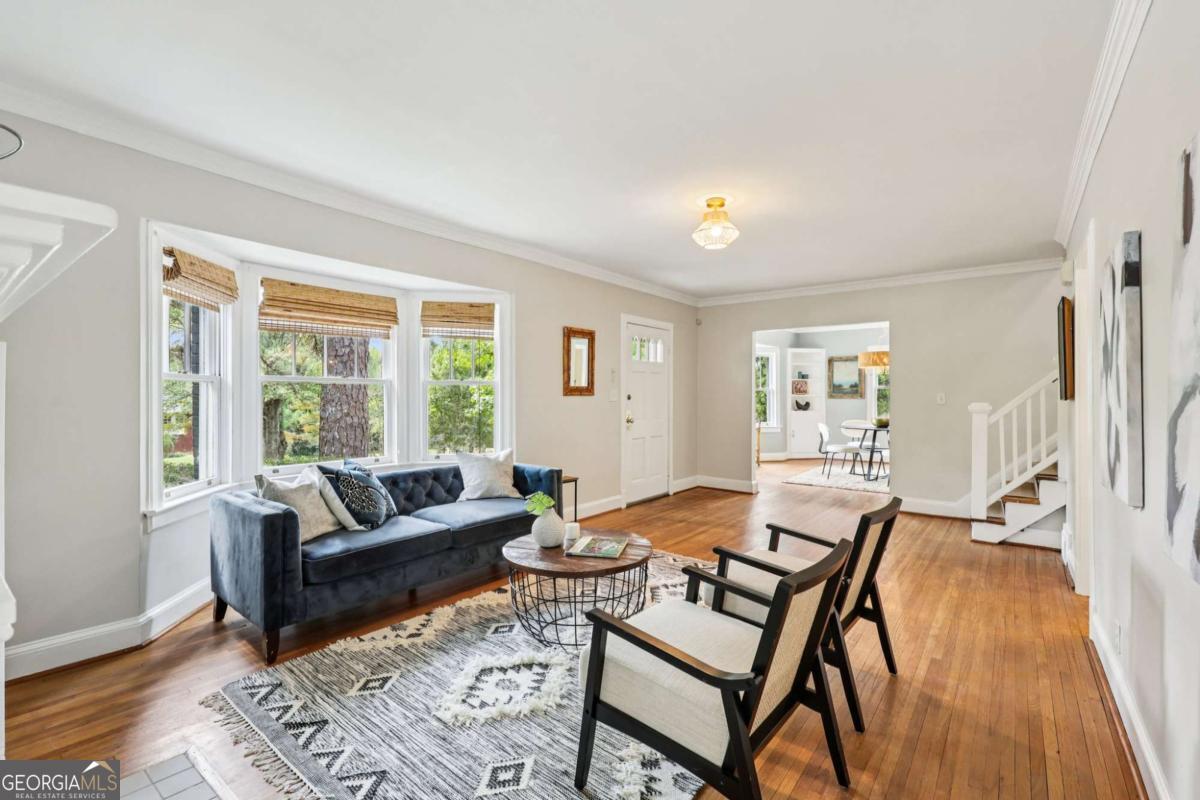 16 Kensington RD