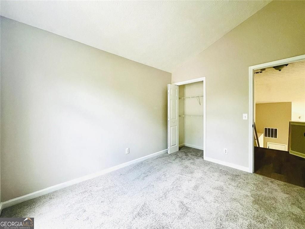 AVENSONG - Residential Lease