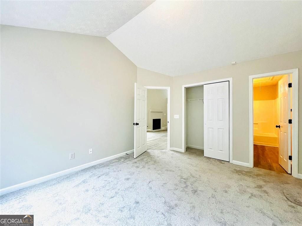 AVENSONG - Residential Lease