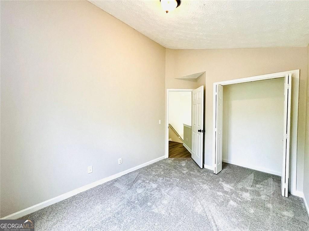 AVENSONG - Residential Lease