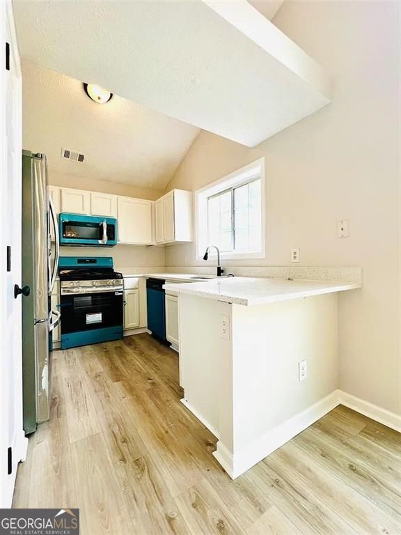 AVENSONG - Residential Lease