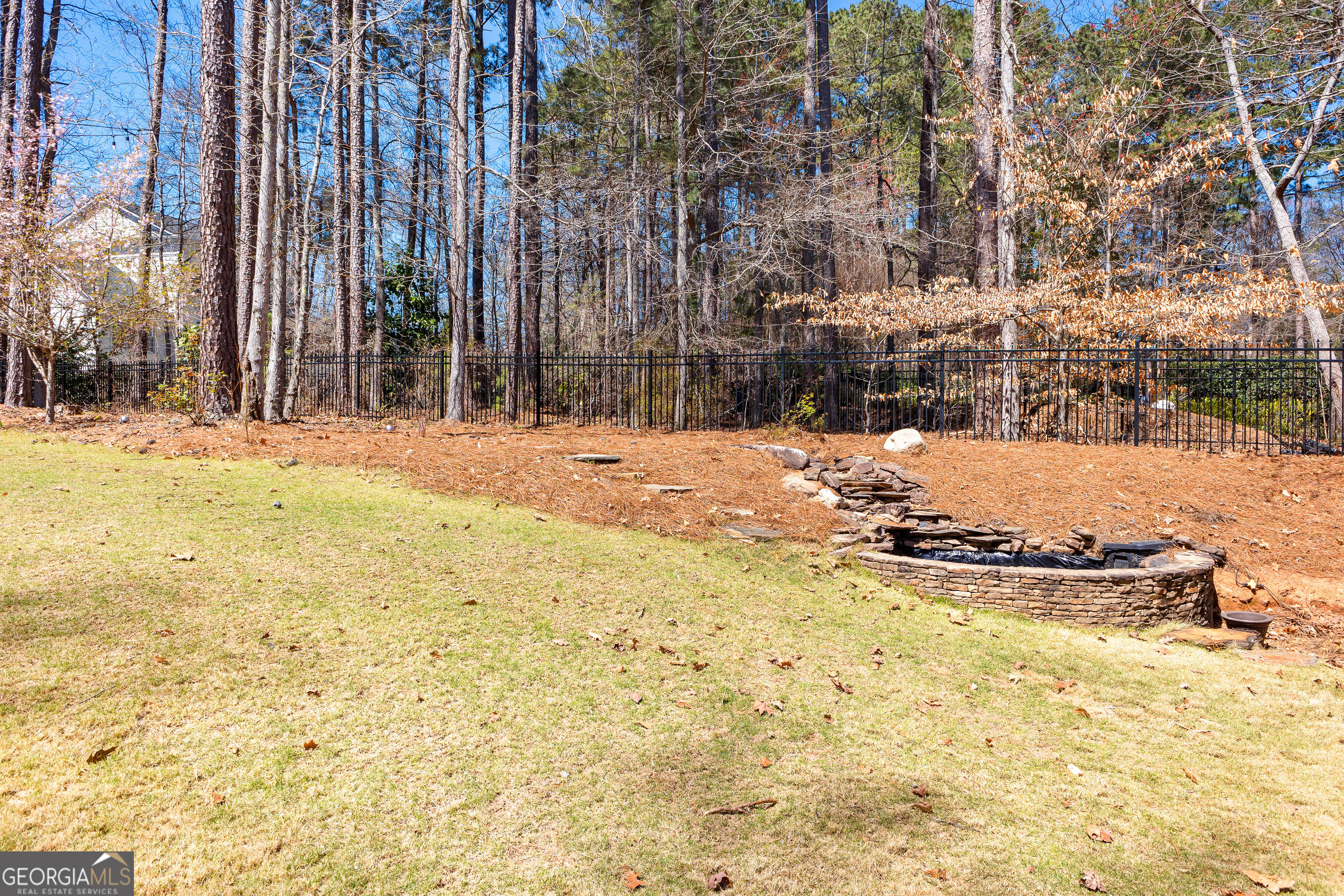 Fayetteville, Georgia 30215, United States, 4 Bedrooms Bedrooms, ,5 BathroomsBathrooms,Residential,Active,93905