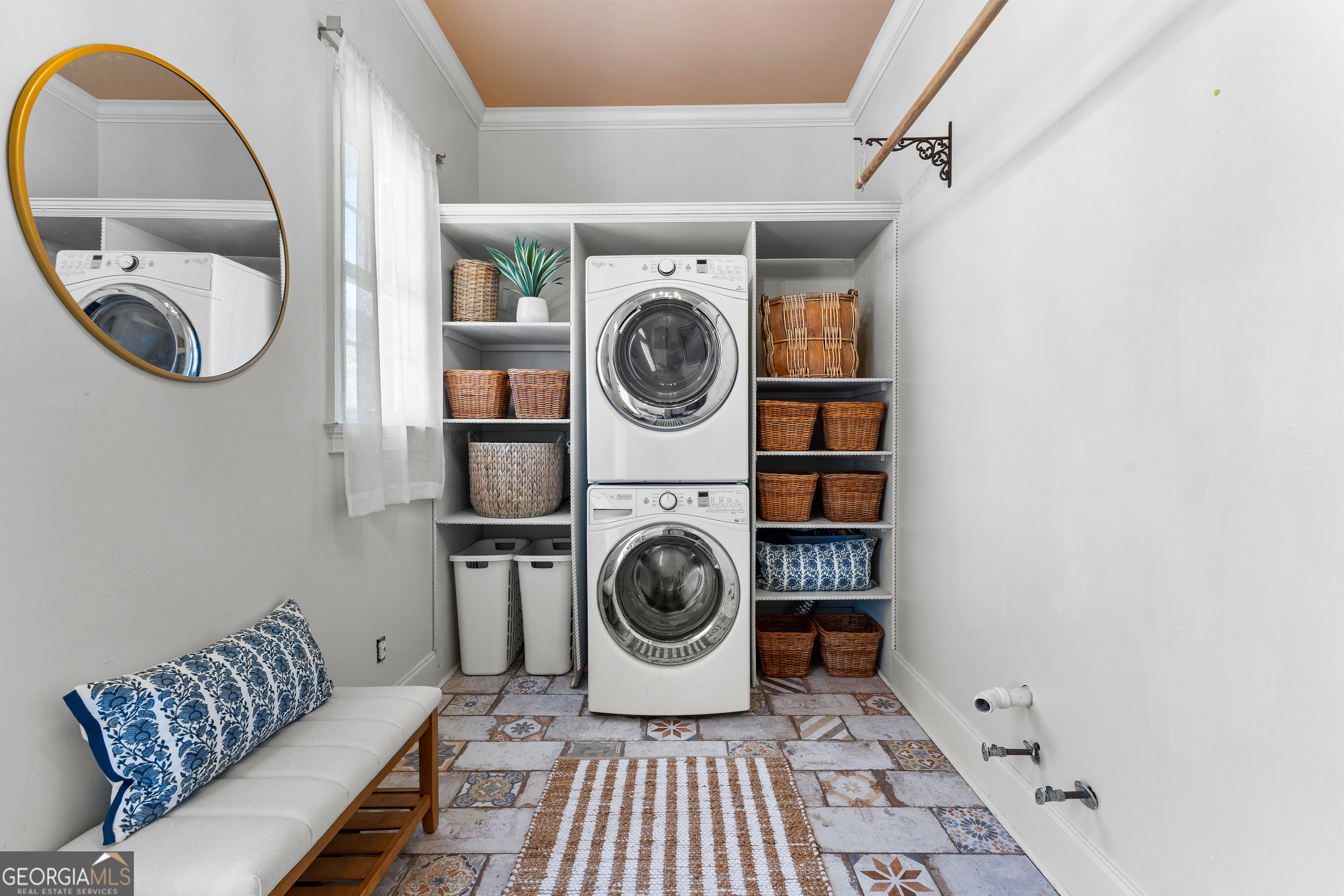 Fayetteville, Georgia 30215, United States, 4 Bedrooms Bedrooms, ,5 BathroomsBathrooms,Residential,Active,93905