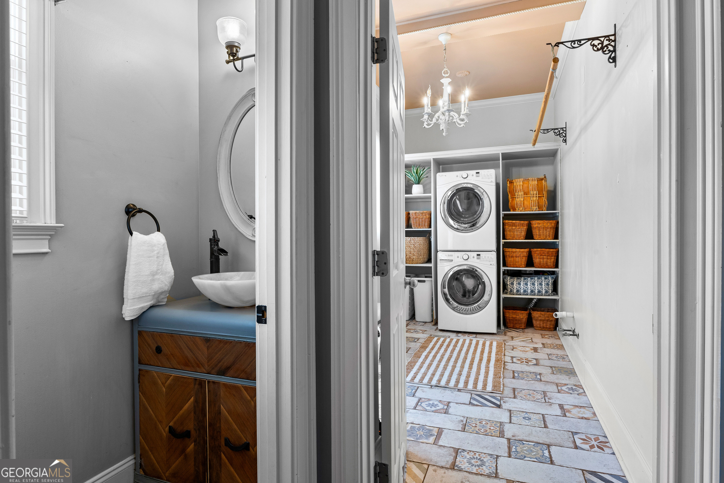 Fayetteville, Georgia 30215, United States, 4 Bedrooms Bedrooms, ,5 BathroomsBathrooms,Residential,Active,93905