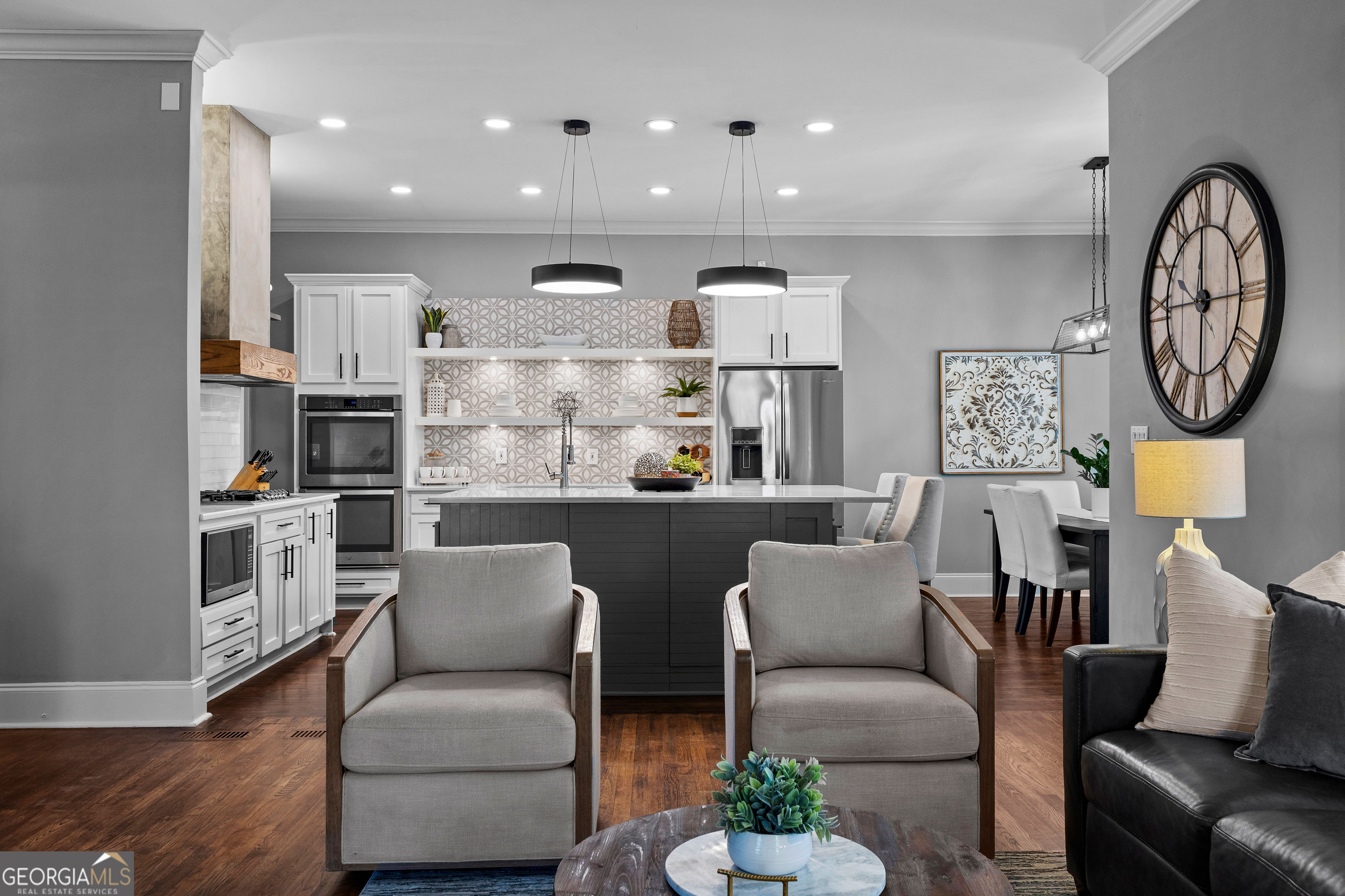 Fayetteville, Georgia 30215, United States, 4 Bedrooms Bedrooms, ,5 BathroomsBathrooms,Residential,Active,93905