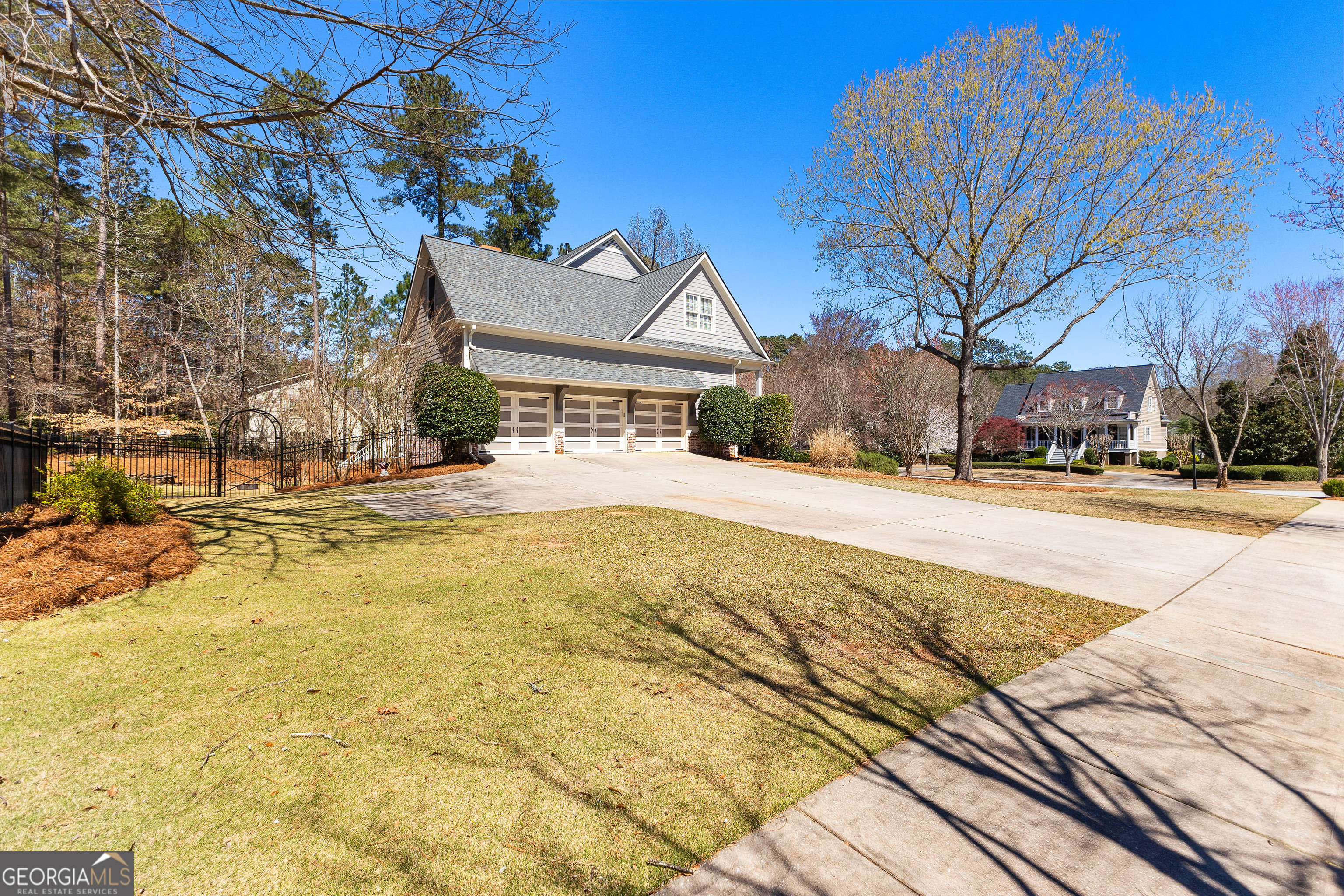 Fayetteville, Georgia 30215, United States, 4 Bedrooms Bedrooms, ,5 BathroomsBathrooms,Residential,Active,93905