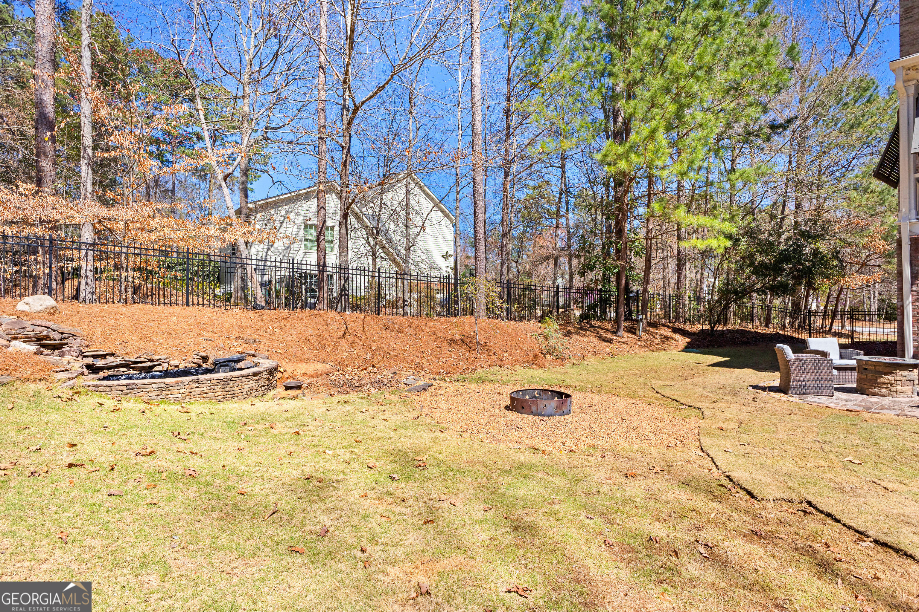 Fayetteville, Georgia 30215, United States, 4 Bedrooms Bedrooms, ,5 BathroomsBathrooms,Residential,Active,93905