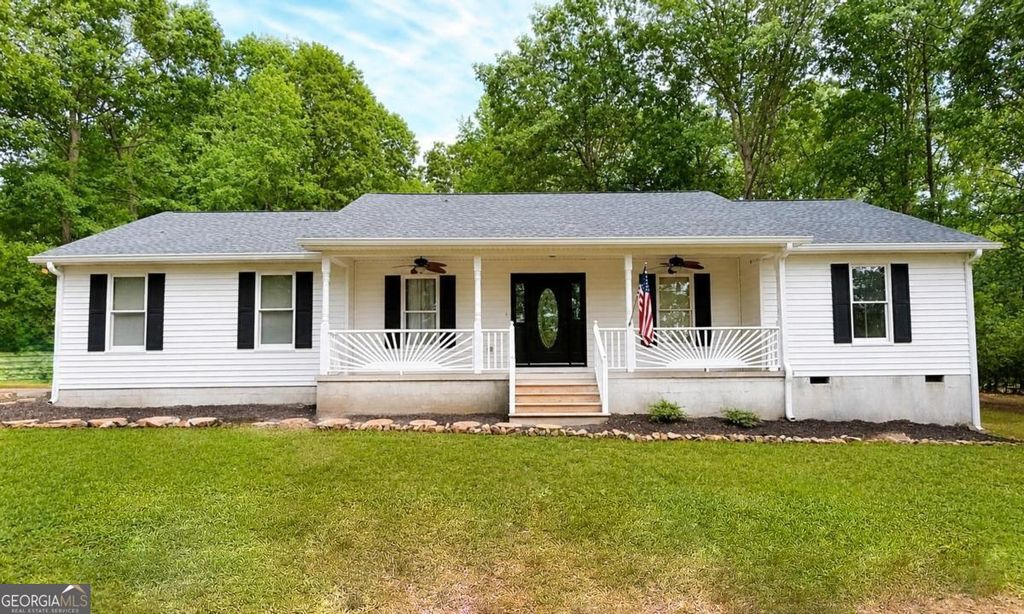 Photo of 334 Summit Heights Drive, Nicholson, GA 30565 (MLS # 10756065)