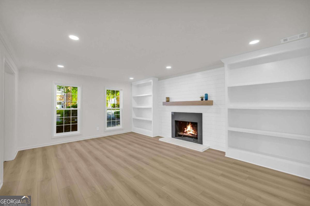 1 N Boundary PL NW
