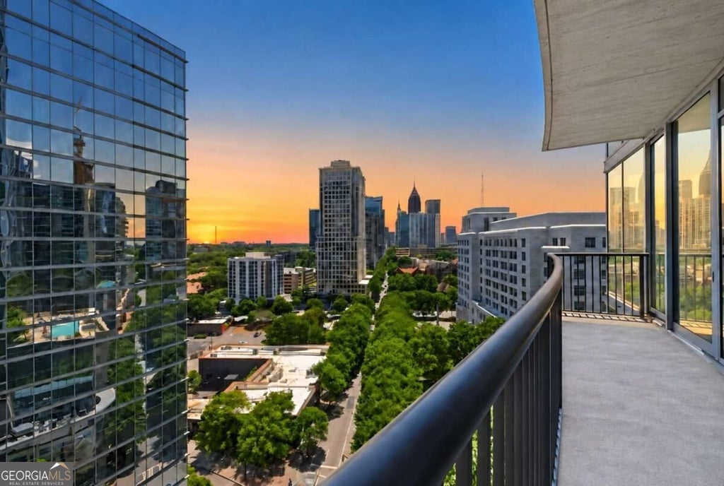 Photo of 1080 Peachtree Street NE #1410, Atlanta, GA 30309 (MLS # 10844531)