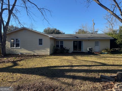 A home in Cochran