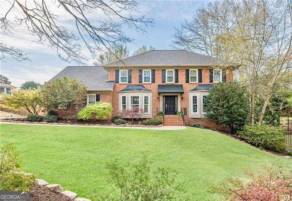 Photo of 220 Saddle Lake Drive, Roswell, GA 30076 (MLS # 10757823)