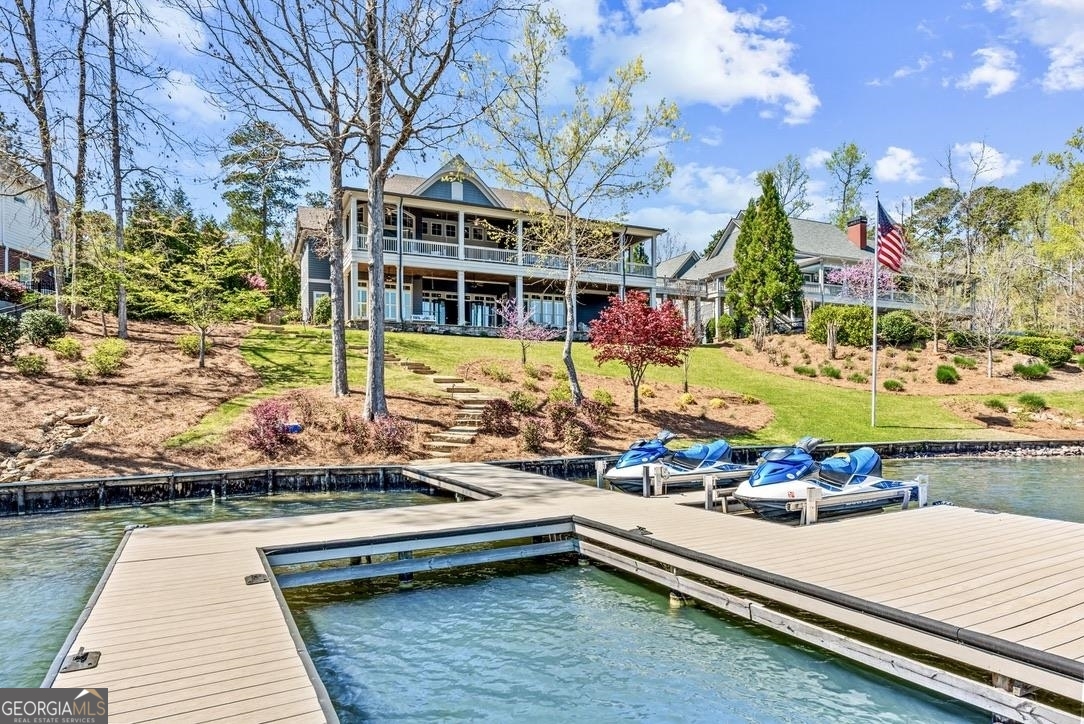 1611 Lighthouse CIR