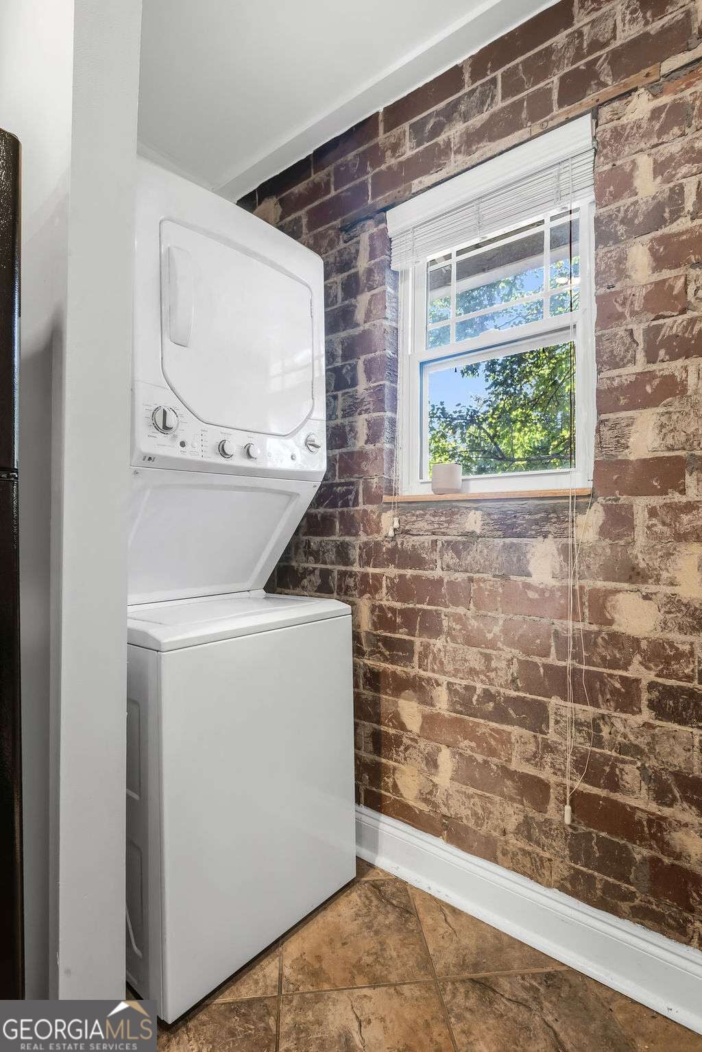 40 DANIEL ST NW 8