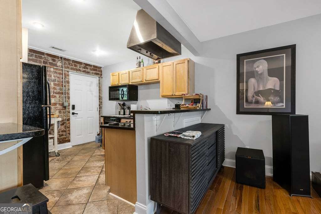 40 DANIEL ST NW 8