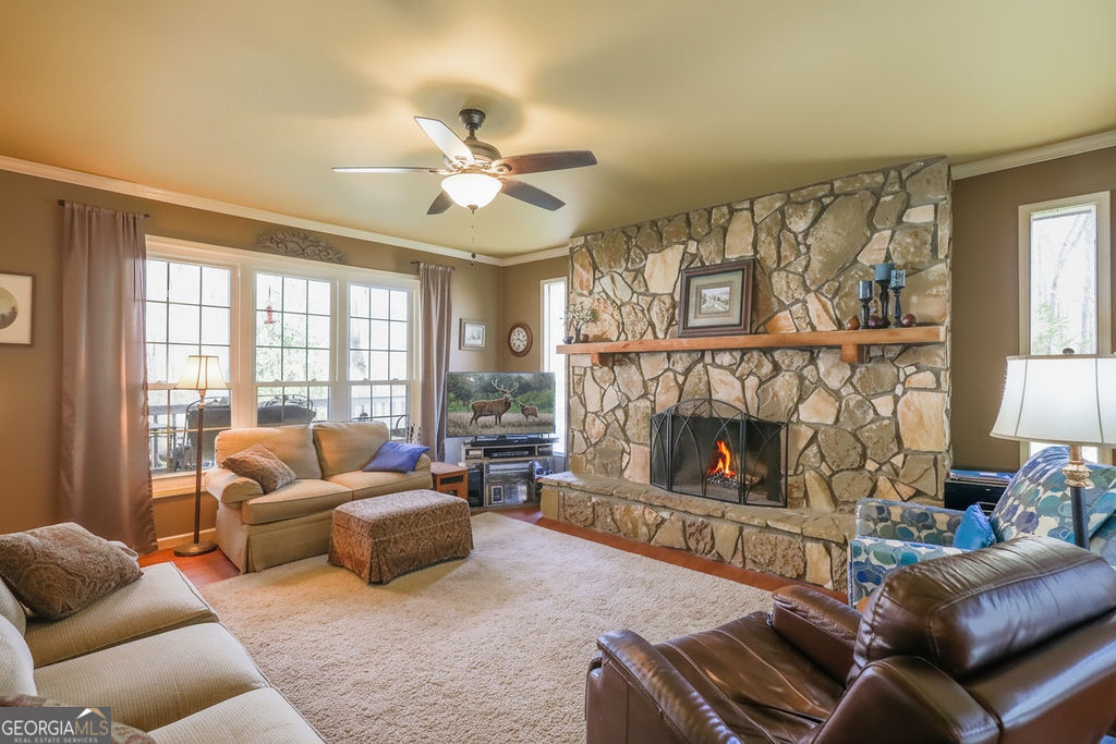 2416 Mount Vernon RD