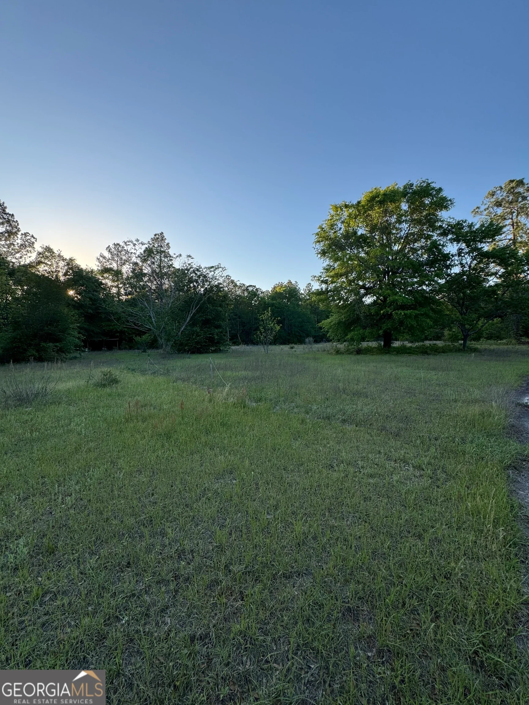 1045 Horseshoe Road