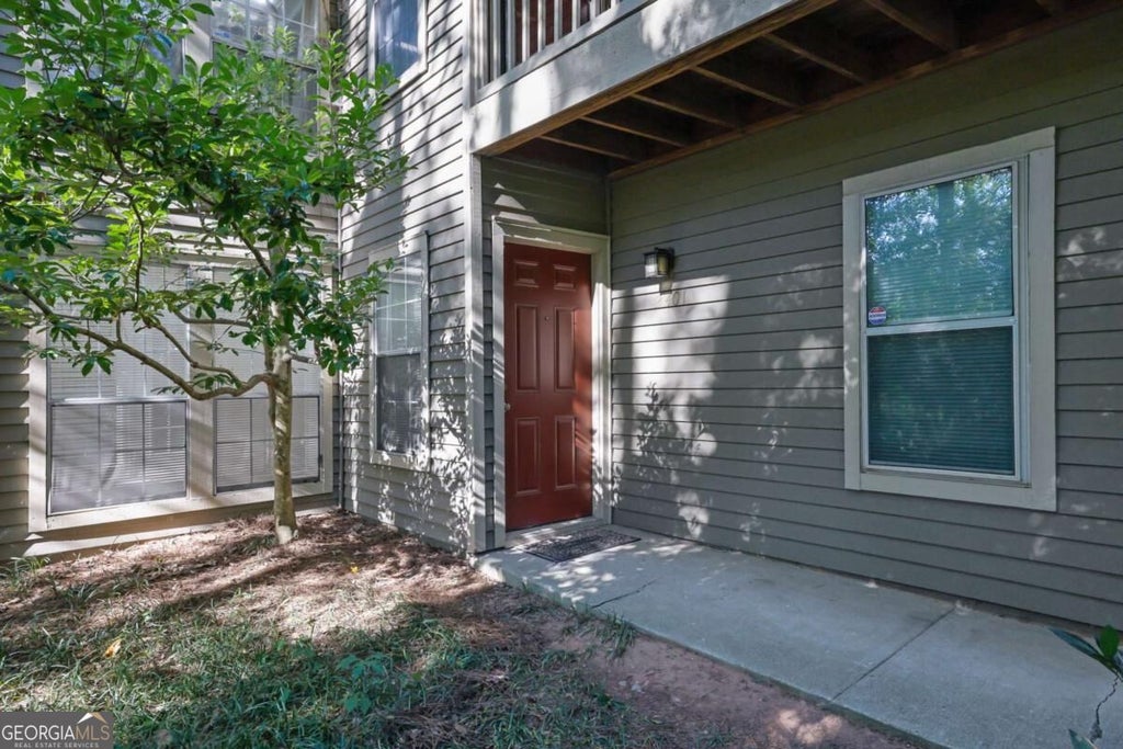Photo of 2401 Country Park Drive SE, Smyrna, GA 30080 (MLS # 10870896)