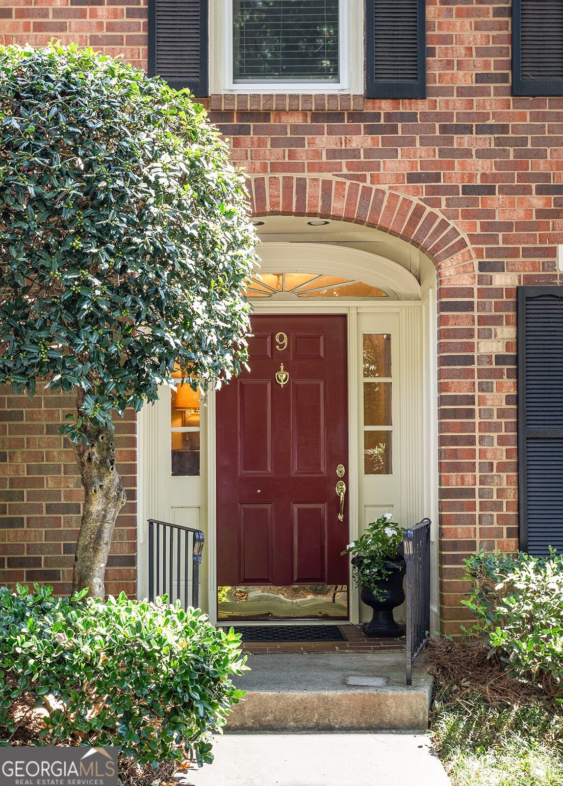 Welcome to this charming 3-Bedroom townhome located in the highly desirable Rosewood Plantation community. Nestled on a quiet street, this beautifully updated townhome features upgraded kitchen and bathrooms. This lovely home offers a bright welcoming layout with plenty of living space on the main floor and 3 bedrooms upstairs. The spacious primary bedroom has several closets with plenty of space. The large bathroom has been updated with beautiful tile and plenty of counter space. The secondary bedrooms share a bathroom. The private back courtyard perfect for relaxing or entertaining. Enjoy the convenience of nearby shopping, dining, and parks-all just minutes away. The gated community has a lovely pool to cool off in during the hot summers and a friendly gated dog park for your convenience. This home has been beautifully maintained and ready for immediate occupancy-an ideal blend of comfort and convenience.