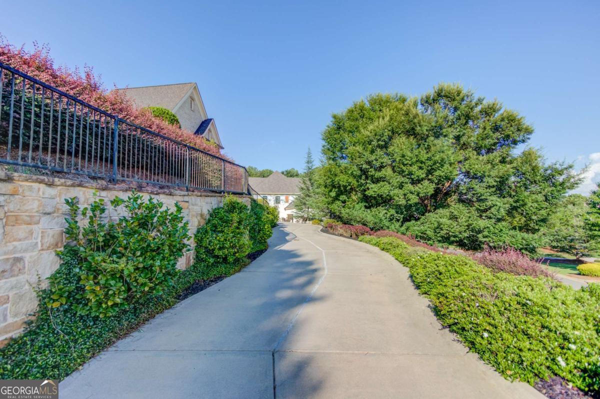 5004 Gunnison TRCE