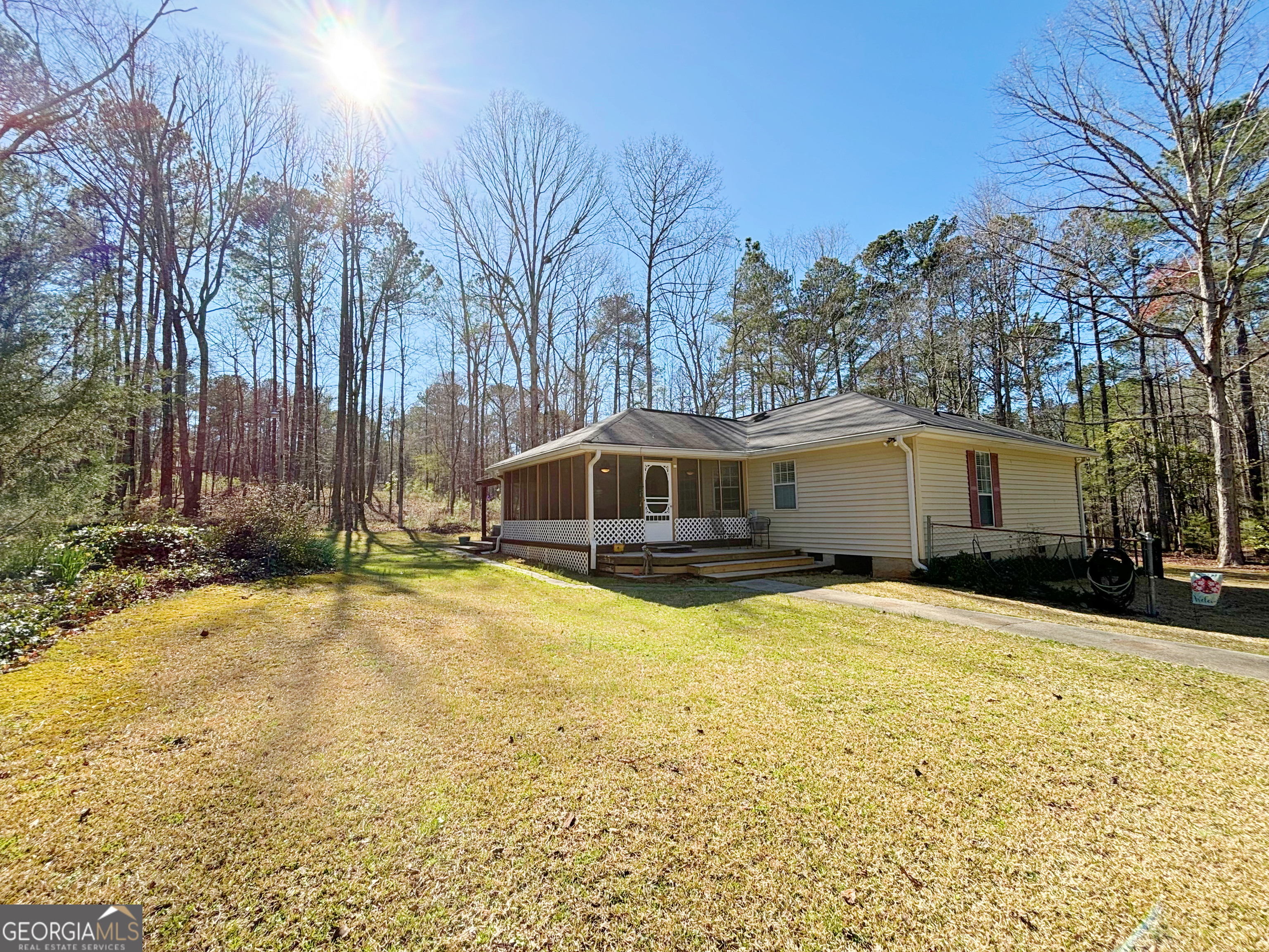 127 Circle H RD