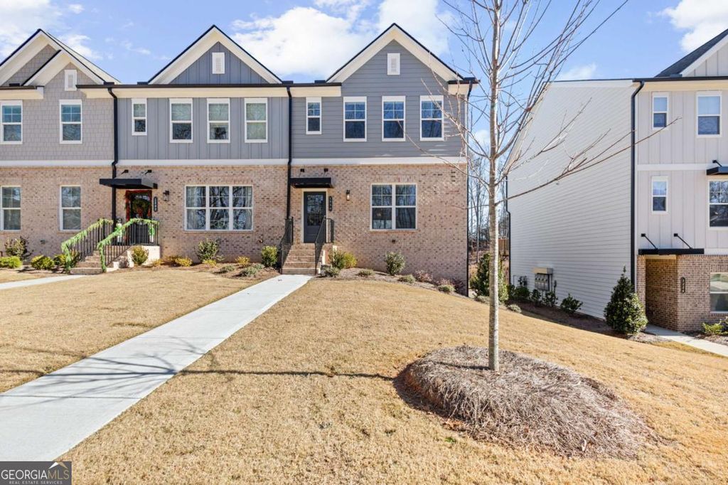 Photo of 1230 Ainsworth Alley, Sugar Hill, GA 30518 (MLS # 10716982)