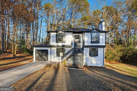 Photo of 5628 Fairington Way, Lithonia, GA 30038 (MLS # 10677291)