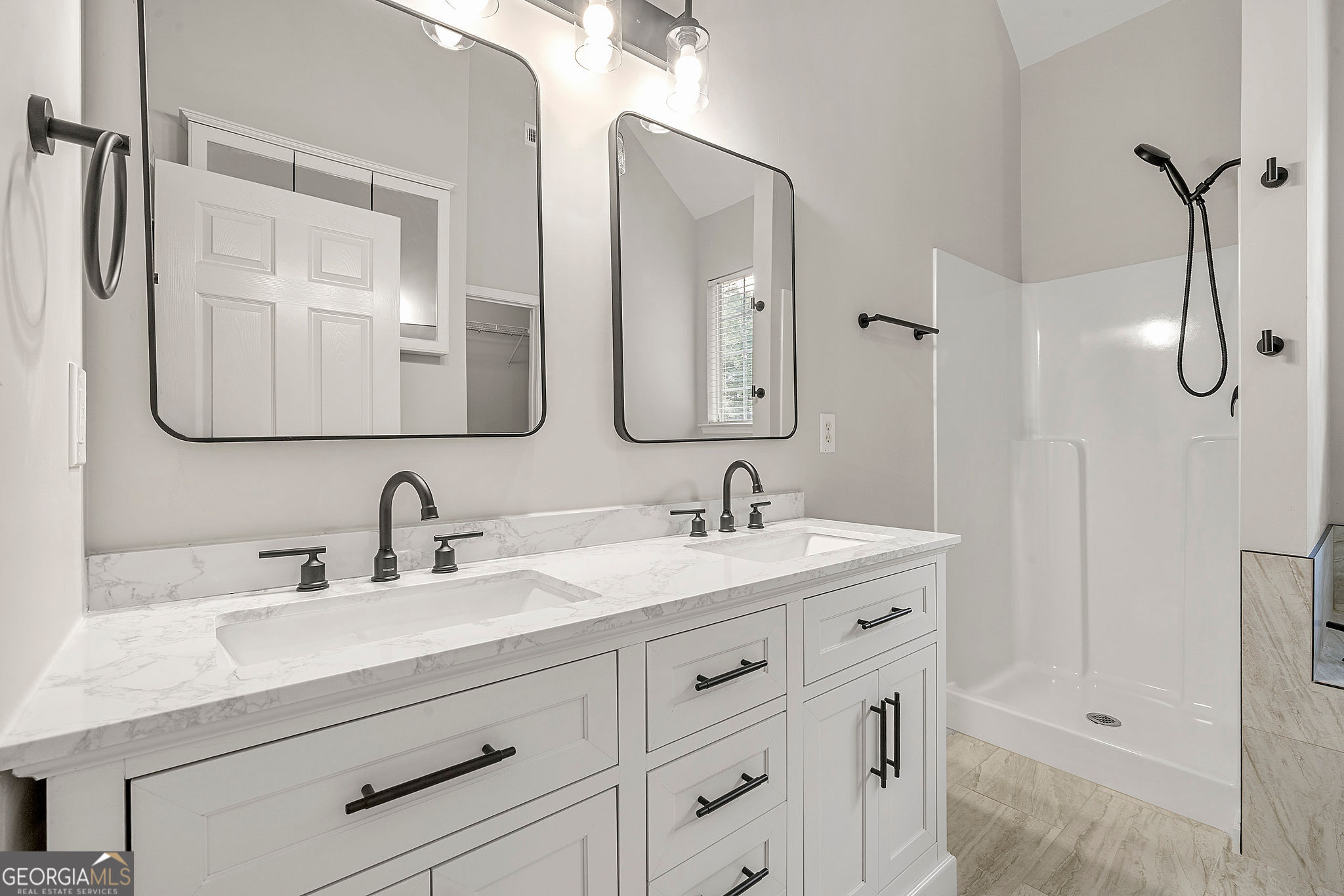 Sharpsburg, Georgia 30277, United States, 3 Bedrooms Bedrooms, ,3 BathroomsBathrooms,Residential,Active,214935