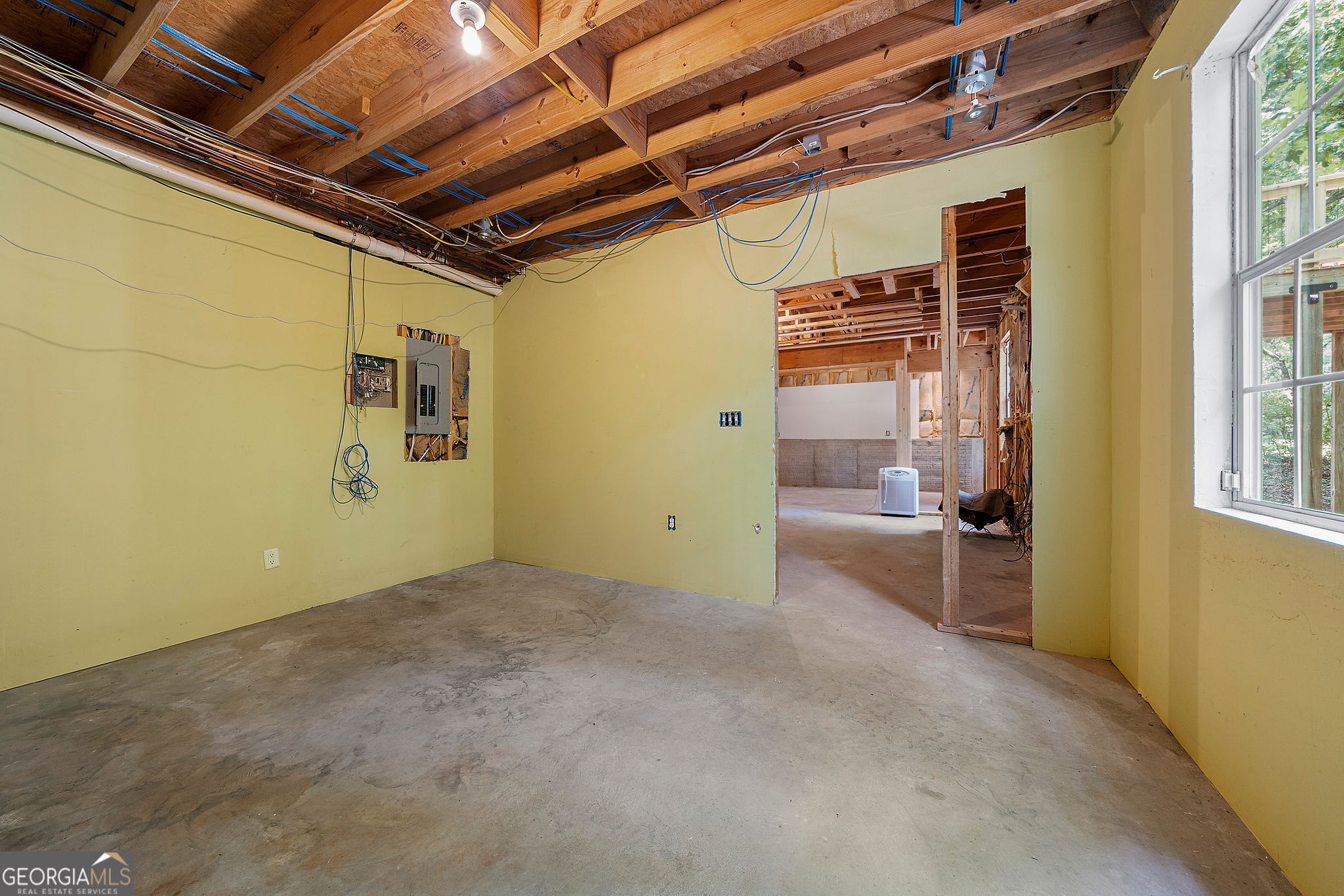 Sharpsburg, Georgia 30277, United States, 3 Bedrooms Bedrooms, ,3 BathroomsBathrooms,Residential,Active,214935