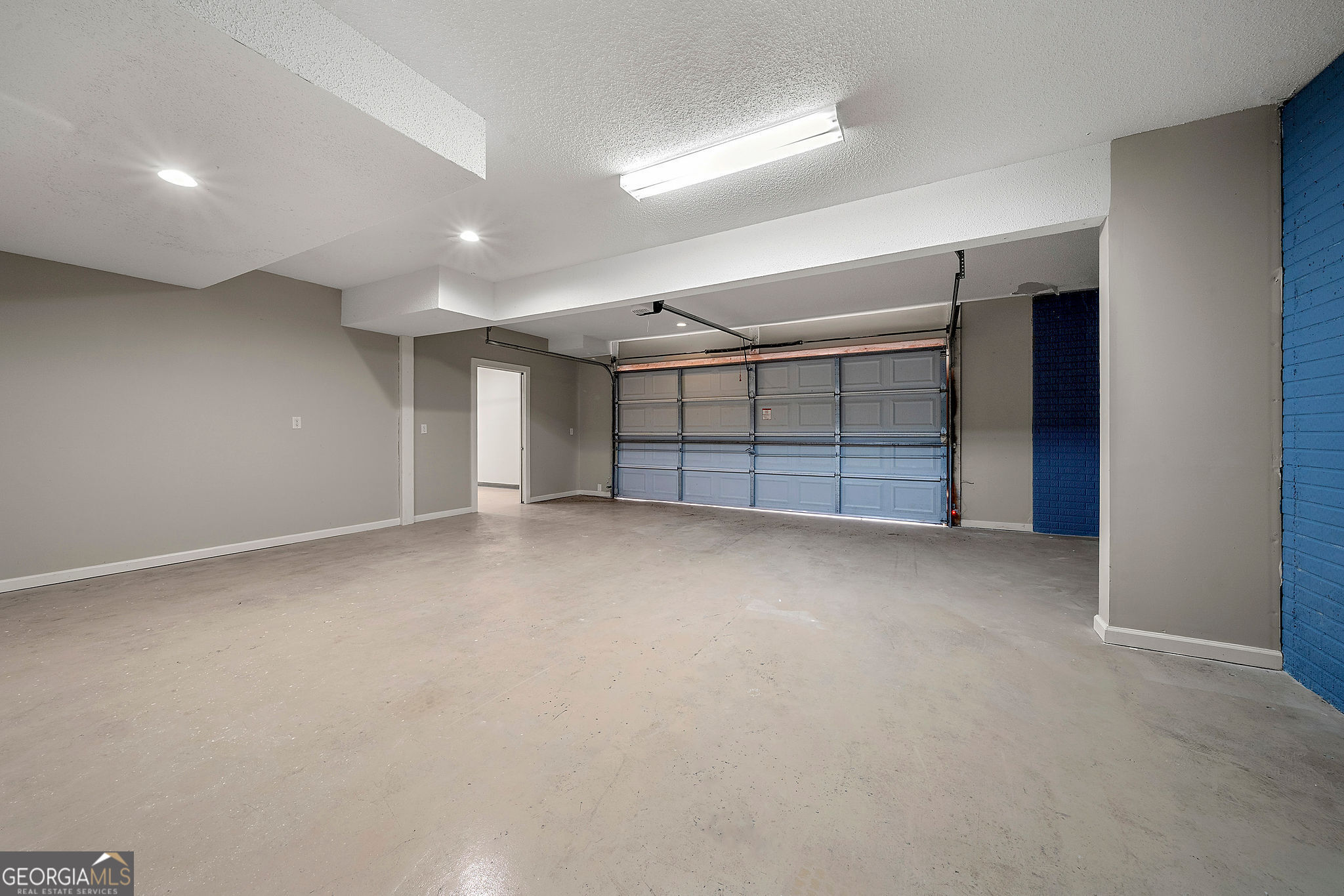 Sharpsburg, Georgia 30277, United States, 3 Bedrooms Bedrooms, ,3 BathroomsBathrooms,Residential,Active,214935