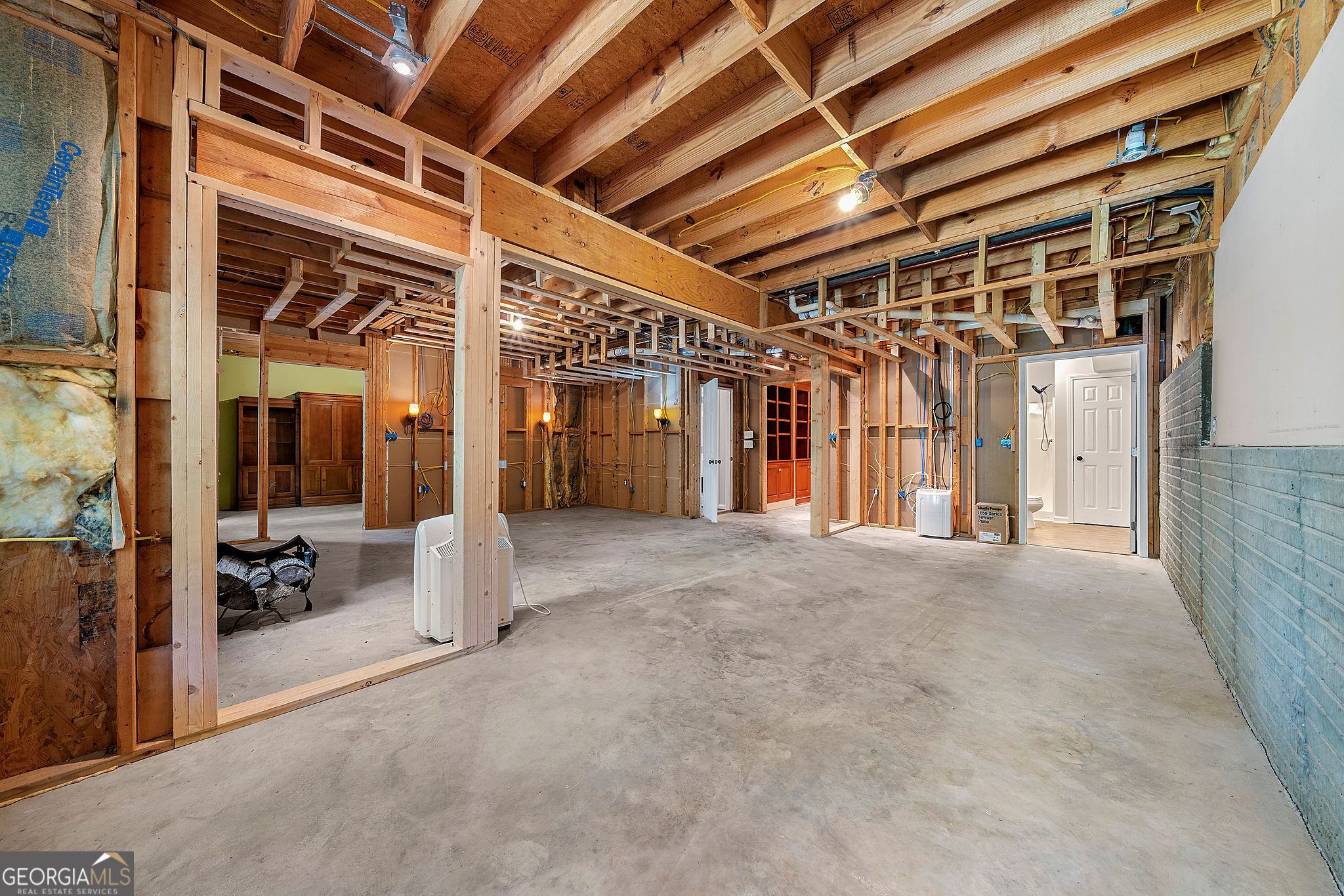 Sharpsburg, Georgia 30277, United States, 3 Bedrooms Bedrooms, ,3 BathroomsBathrooms,Residential,Active,214935