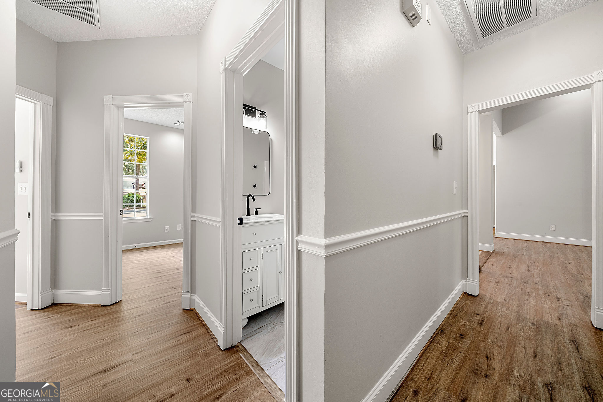 Sharpsburg, Georgia 30277, United States, 3 Bedrooms Bedrooms, ,3 BathroomsBathrooms,Residential,Active,214935