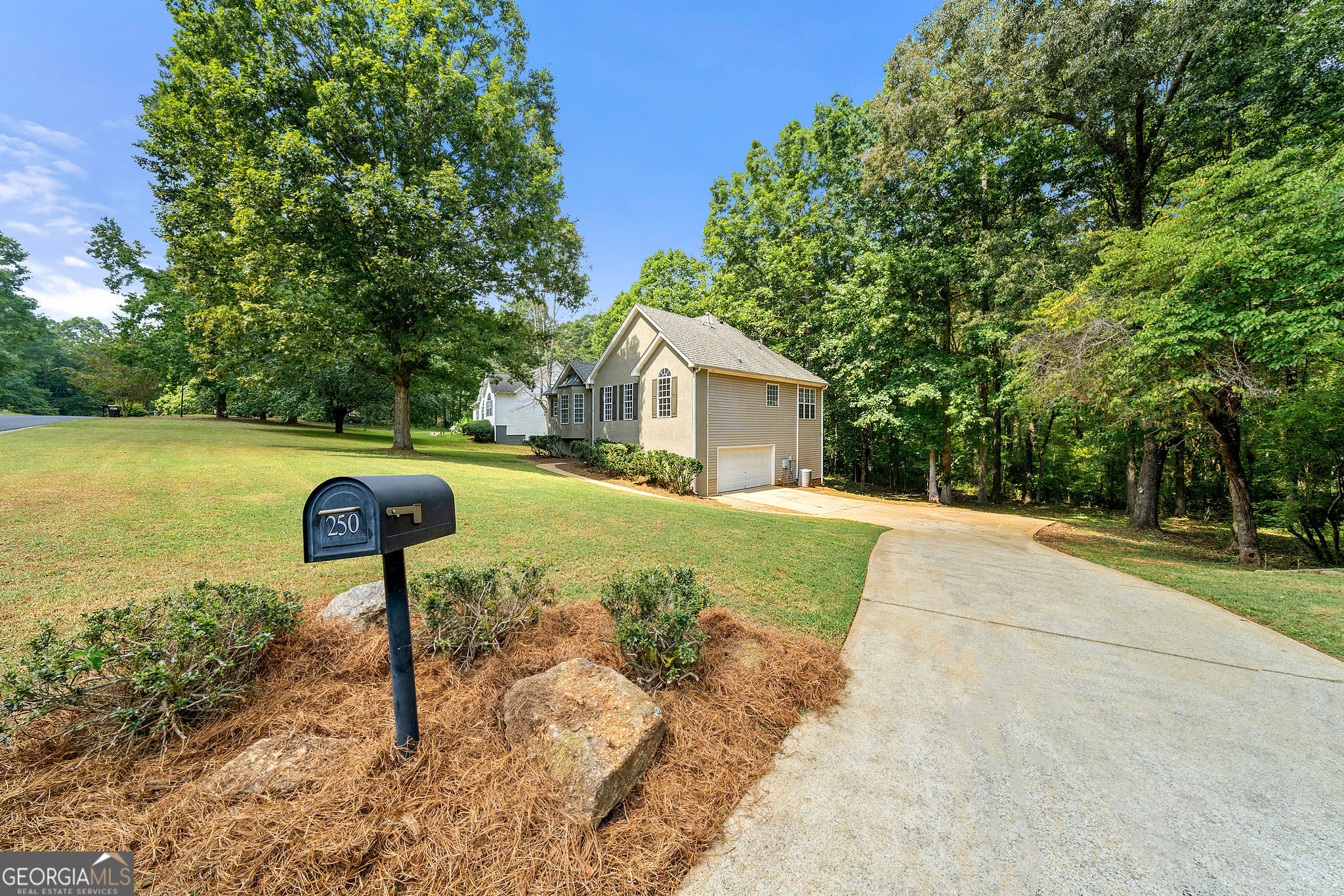 250 Stowe WAY